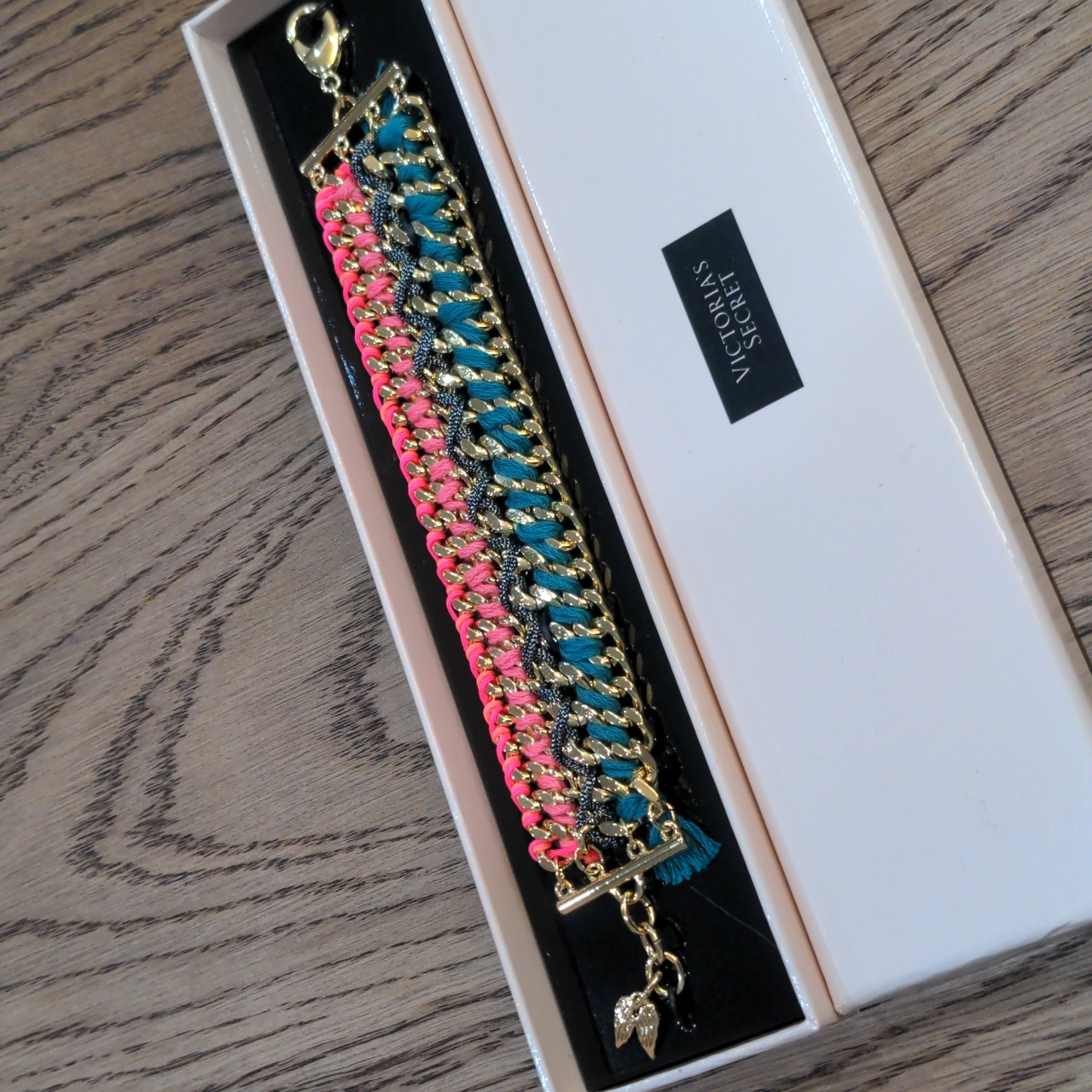 New Victoria's Secret Exclusive Bracelet In Gift Box. Has Angel Wing Charm.